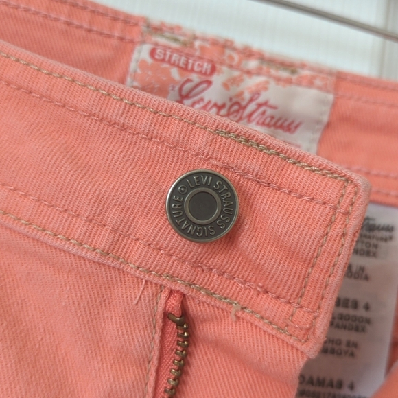 Signature by Levi Strauss Y2K Classic Mid Rise Slim Fit Jean Shorts Coral Pink 4 - Picture 6 of 12